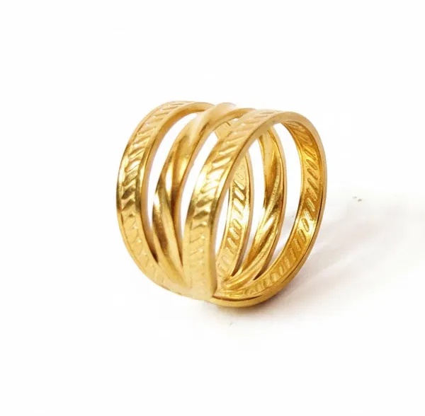 Gold_Serpentine_Ring_For_Women